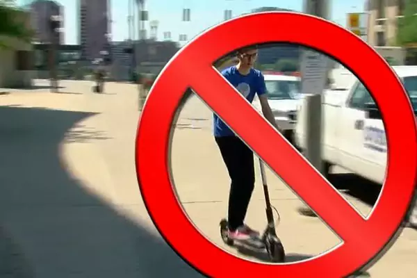 are electric scooters legal on sidewalks in texas