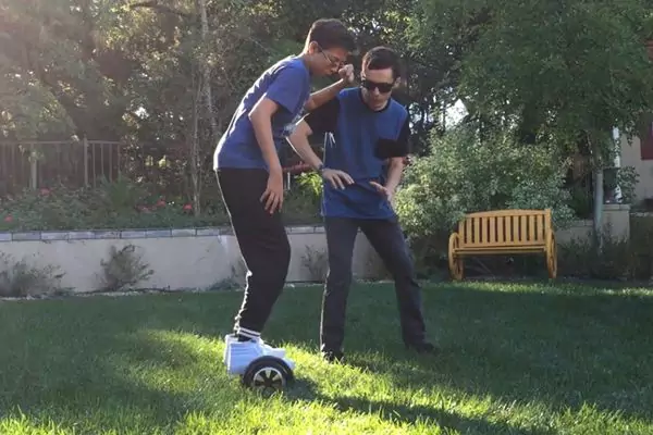 how to ride a hoverboard without falling