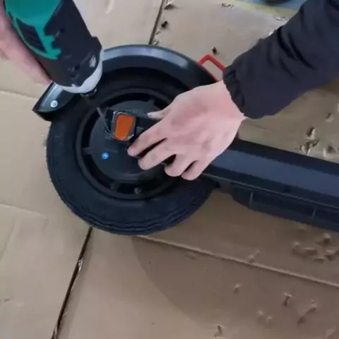 gotrax scooter back wheel locked up