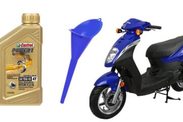 What Oil Does a Moped Take
